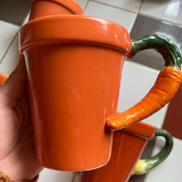 Terracotta pot-style coffee/tea mugs with vegetable handles - Picture 6 of 11